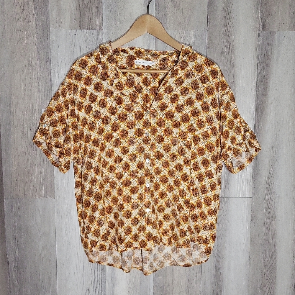 Jane + Delancey Women XL Button Front Blouse Faux Roll Tab Geometric‎